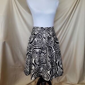 WHBM Art Deco Black and White Leaf Midi Skirt SZ 0